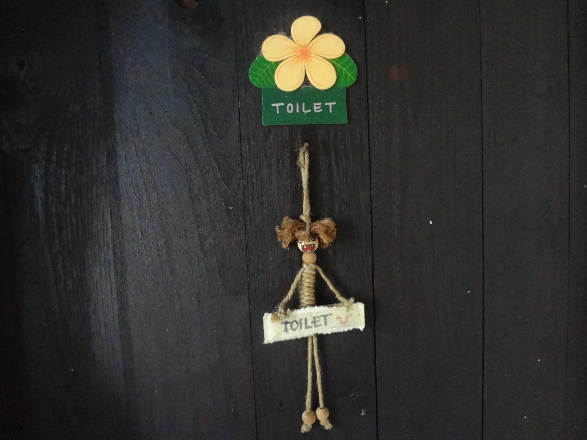 Baan Mai Guesthouse Mae Hong Son Eksteriør billede