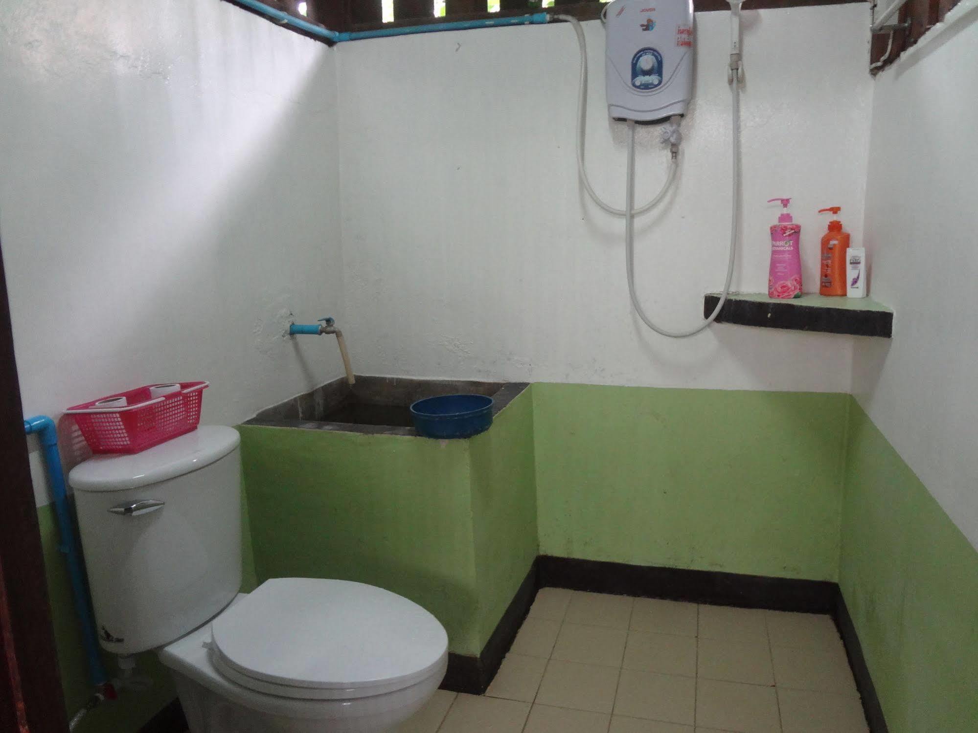 Baan Mai Guesthouse Mae Hong Son Eksteriør billede